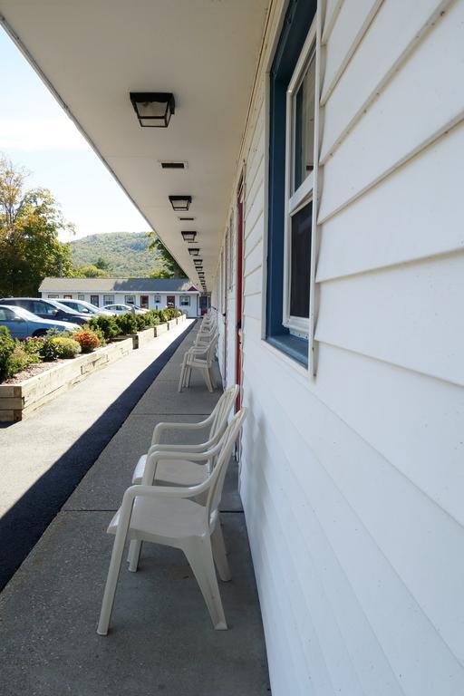 Monument Mountain Motel Great Barrington Esterno foto